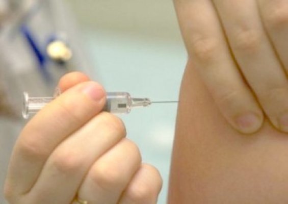 6.400 de doze de vaccin antigripal ajung, astăzi, la Constanţa